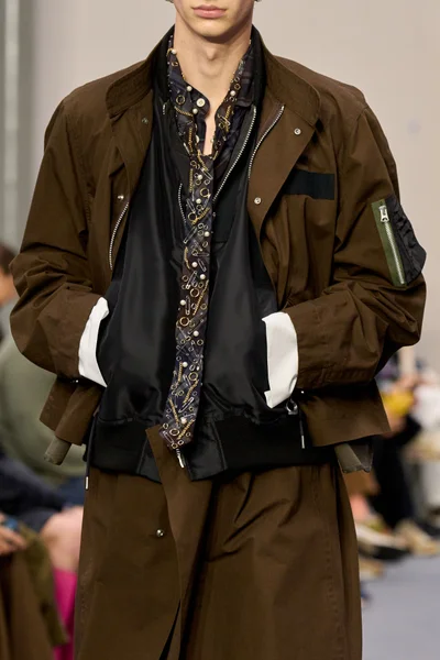Look 93